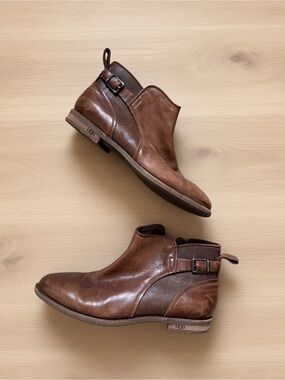 UGG women’s Cognac Brown Leather Boots with Buckle